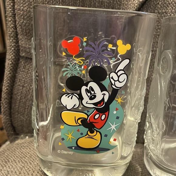 2000 Disney Mickey Mouse McDonald’s Glass Set of 4 - Picture 2 of 8